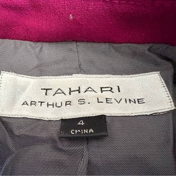Tahari Magenta Blazer with Black Buttons size 4 - Picture 5 of 11